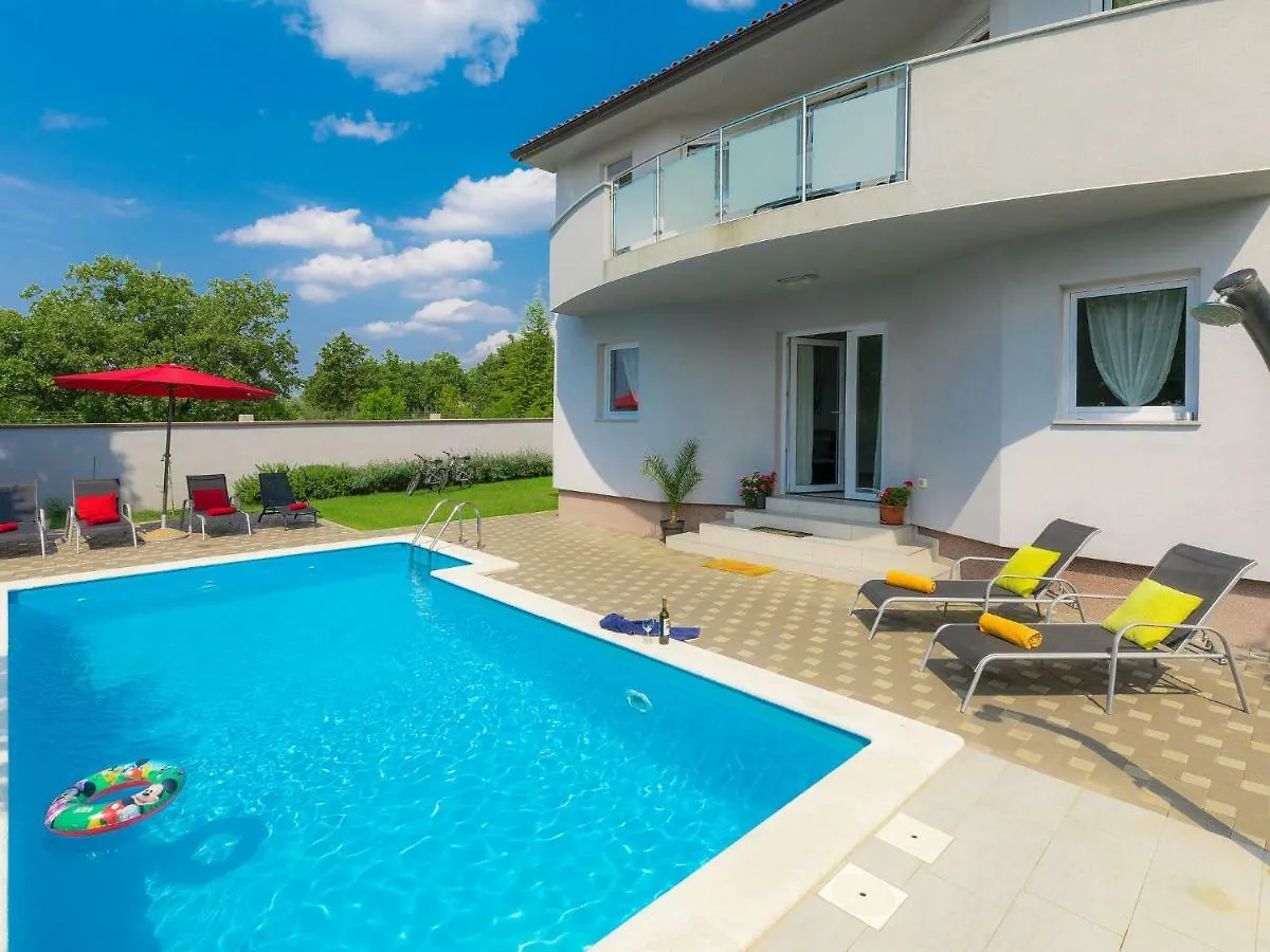 Holiday Home Amber By Interhome Orbanici